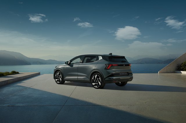 Eclipse Cross BEV